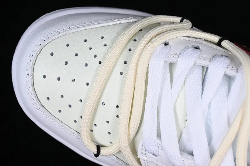 All Categories Nk SB Dunk Series Nk SB Dunk Low Low-top sneakers Nk Dunk Low Travel high-street style SB strappy low-top casual sneakers DH9765-102